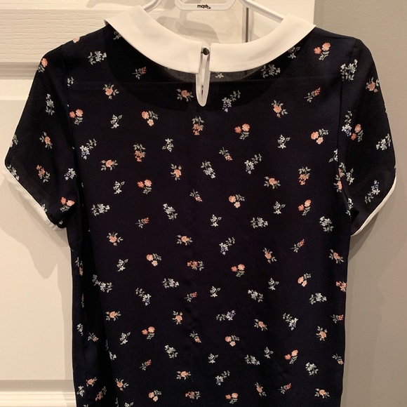 Flowery Blouse - Picture 2 of 3